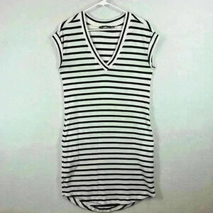 Athleta Dress Black /White Women’s XS V Neck Striped Curved Hem Pockets